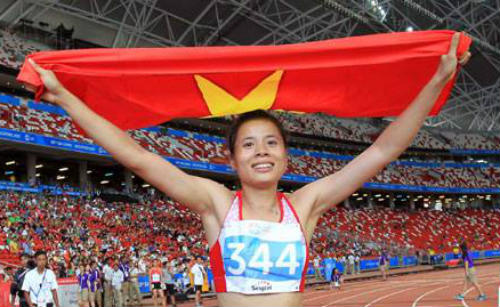 Tin thể thao HOT 28/4: Hamilton ngợi ca Serena - 2