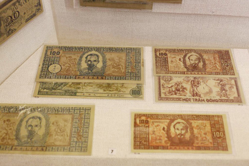 Tận thấy “kho báu” được trưng bày ở trung tâm Sài Gòn - 13