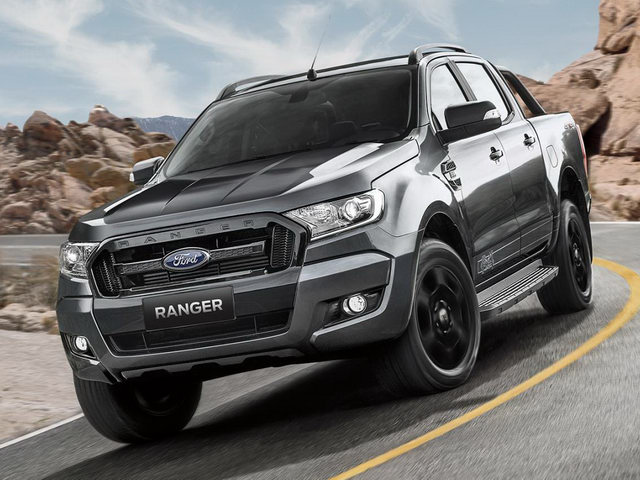 Ford Ranger FX4 hạ giá còn 623 triệu đồng - 1