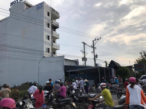 13 người nhập viện trong vụ cháy khách sạn ở Bình Thuận - 1