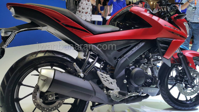 Các nguồn tin cho biết, Yamaha V-Ixion R là một phiên bản mạnh mẽ và cao cấp hơn của 2017 Yamaha V-Ixion vừa mới được hãng xe hai bánh xứ mặt trời mọc tiết lộ một cách chi tiết.