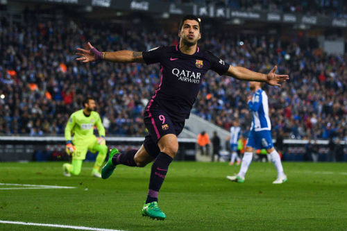 “Học đòi” Real, Barca rải tiền mua chức vô địch La Liga - 2