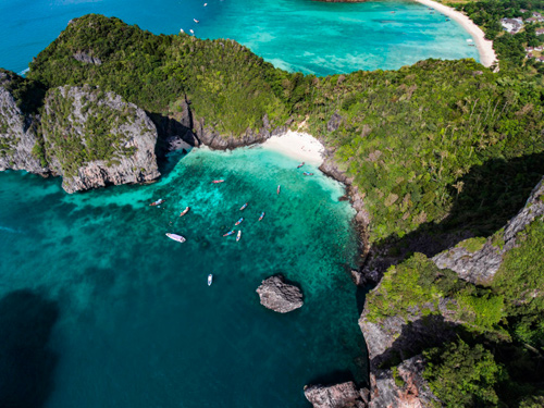 "Điêu đứng" trước vẻ đẹp của thiên đường biển xanh Koh Phi Phi - 1