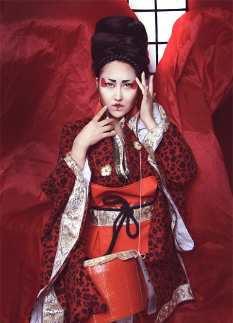 Quỳnh Anh, Phương Mỹ Chi diện kimono sexy hơn gái Nhật - 1