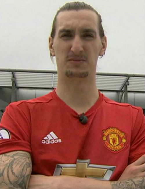 Ngỡ ngàng “bản nhái” sao bóng đá: Messi, CR7 cũng choáng - 4