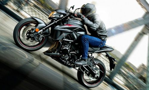 Suzuki GSX-S750 “ăn thịt” đối thủ Ducati Monster 797? - 8