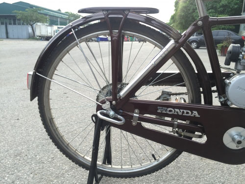 Cận cảnh xe máy hàng hiếm Honda A-Type giá 50 triệu đồng - 8