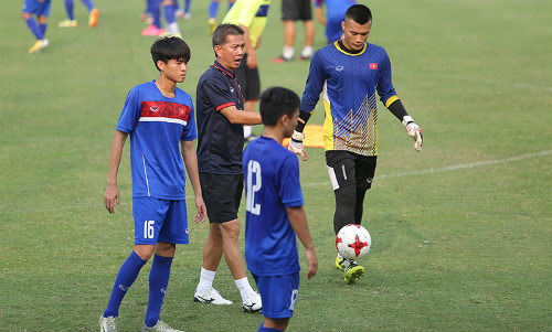 U20 Việt Nam - U20 Argentina: HLV Hoàng Anh Tuấn lo bị tâm lý - 8