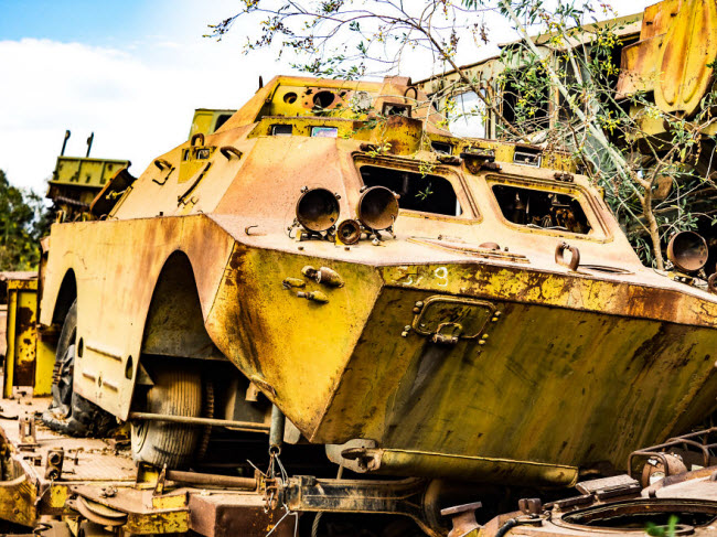 Xác những phương tiện quân sự từ cuộc chiến tranh giành độc lập chống lại Ethiopia.