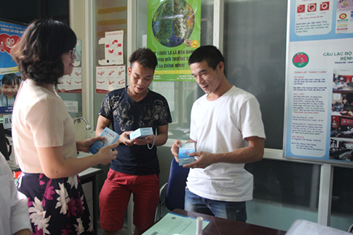 Boni-Smok, chắp cánh niềm tin cho người nghiện thuốc lá - 2