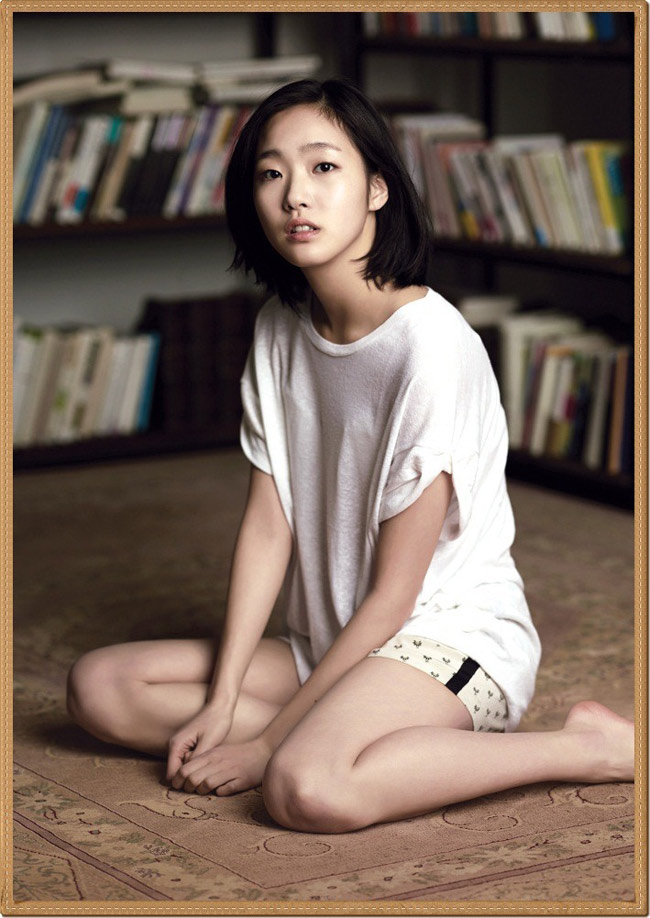 Kim Go Eun cũng được xếp vào danh sách những kiều nữ 9X đóng cảnh nóng bạo nhất màn ảnh Hàn.