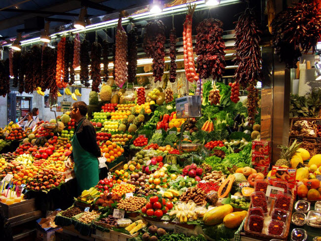 Khu chợ La Boqueria ở thành phố Barcelona, Tây Ban Nha.