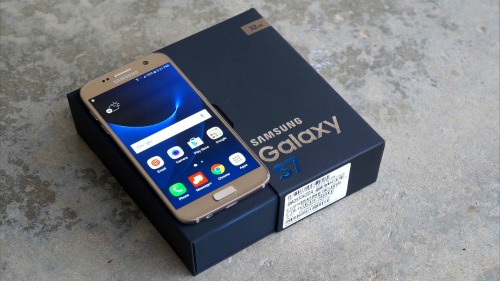 Galaxy S7 là điện thoại Samsung phổ biến nhất trên thế giới - 1