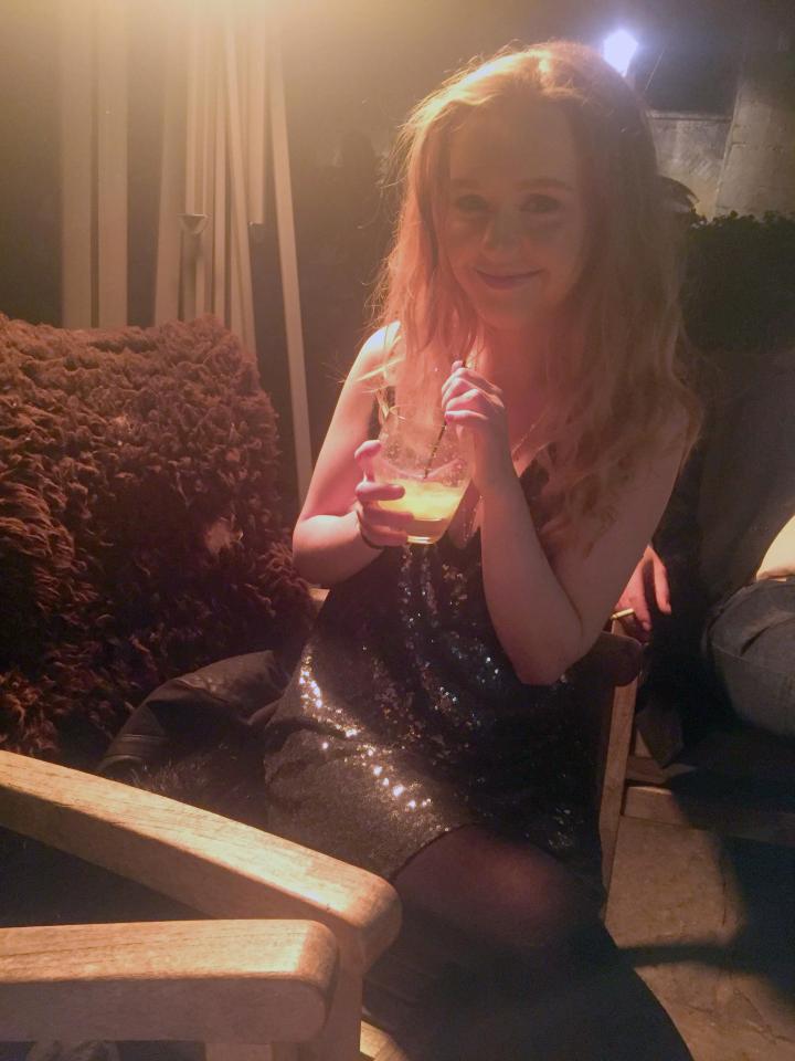 Hẹn hò với người lạ, đút túi 235 triệu/năm - 8