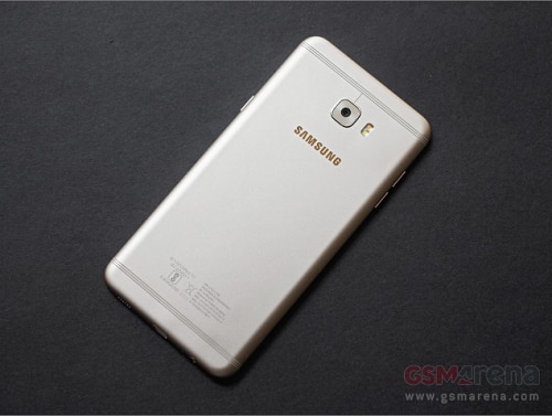 Samsung Galaxy C7 Pro: Camera “ngon”, giá “mềm&#34;, pin khỏe - 5