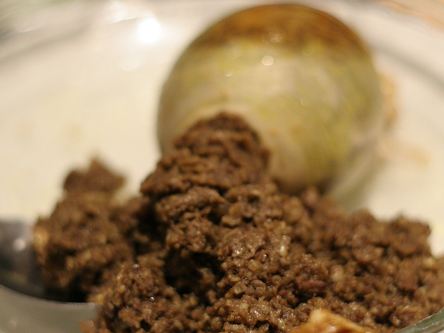 Dạ dày cừu nhồi nội tạng, món ăn nghe tên đã "phát hoảng" - 4