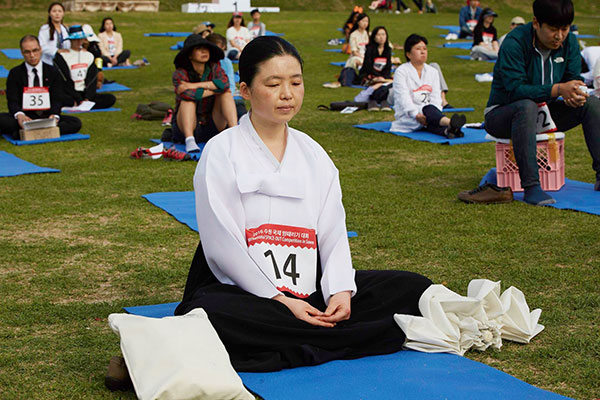 Giới trẻ Hàn Quốc “phát sốt” với môn thể thao... không làm gì - 6