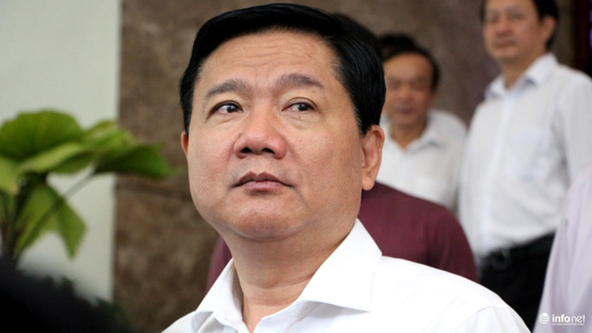 Nóng 12h qua: Người phụ nữ bị “khủng bố” dầu luyn gây phẫn nộ - 2