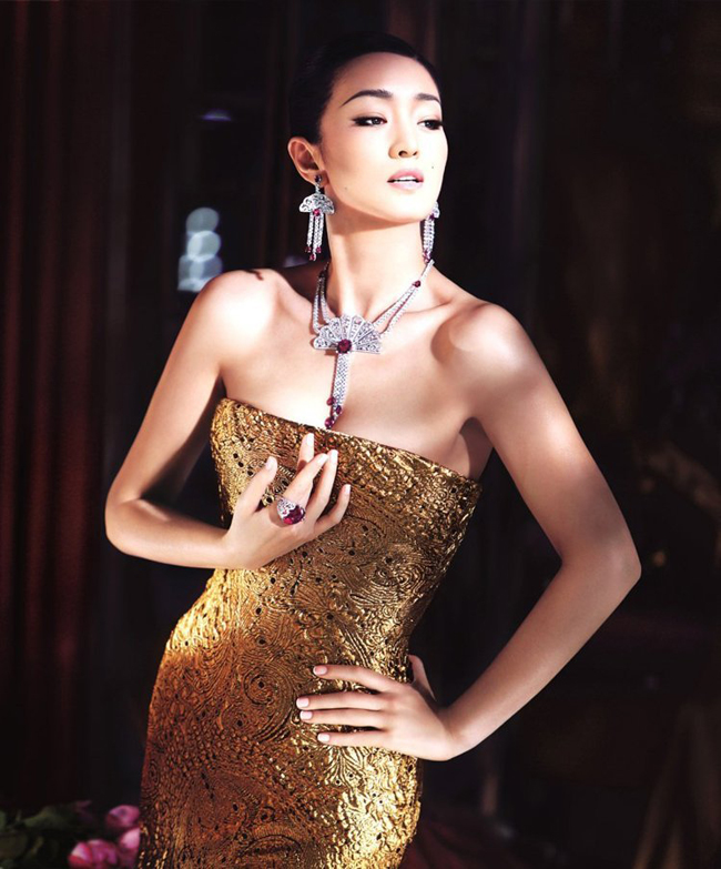 Trong những thập niên 1999-2000, Củng Lợi là nữ diễn viên Trung Quốc nổi tiếng nhất Mỹ và châu Âu.