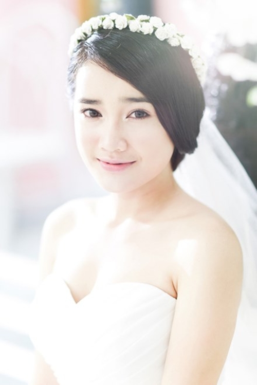 Nhã Phương diện váy cô dâu làm tan chảy trái tim trai trẻ - 6