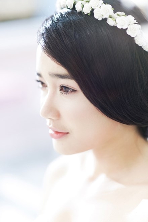 Nhã Phương diện váy cô dâu làm tan chảy trái tim trai trẻ - 9