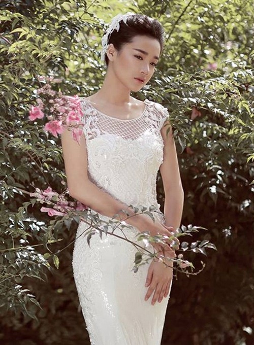 Nhã Phương diện váy cô dâu làm tan chảy trái tim trai trẻ - 13