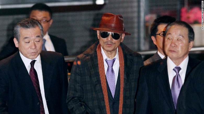 Cuộc đời “lập dị” của trùm mafia Nhật Bản: Ngày giết người, đêm làm thơ - 1