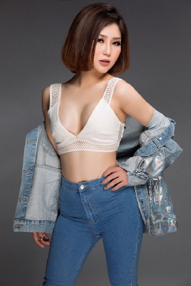 Hương Tràm hóa thân cá tính nhưng cực sexy trong các bộ ảnh thời trang.&nbsp;