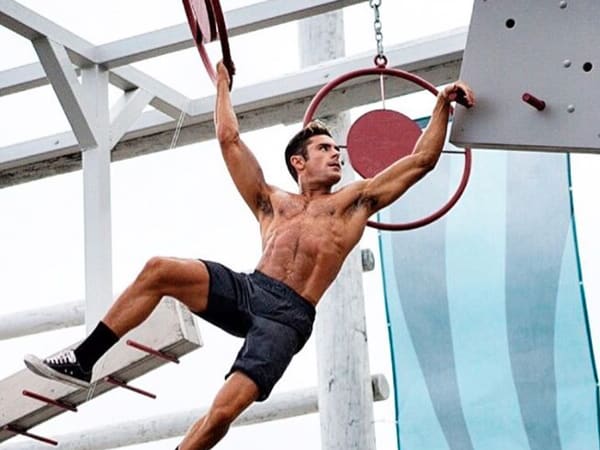 Hành trình trổ mã thành soái ca 6 múi của "hoàng tử Disney" - 3