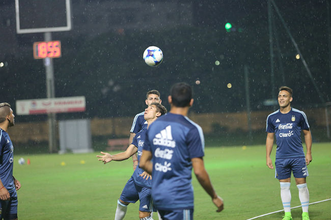 Công Phượng dám đôi công đấu sao 90 tỷ Argentina - 6