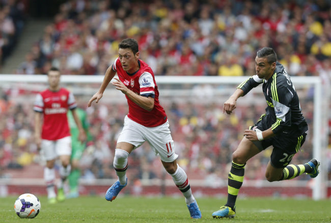 Stoke City - Arsenal: "Đè đầu" MU, đe dọa Liverpool - 2