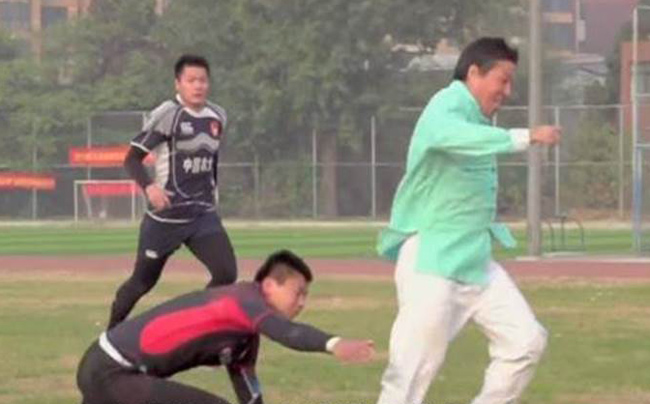 Võ Trung Quốc bị lộ trò bẩn: Người hùng MMA Từ Hiểu Đông - 3
