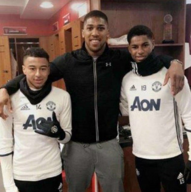 Tin HOT bóng đá tối 14/5: Mourinho ém quân đá Europa League - 3