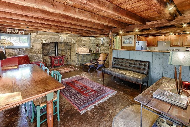 Khám phá căn hộ đá vôi xây dựng từ thế kỷ 18 đẹp mê mẩn - 4