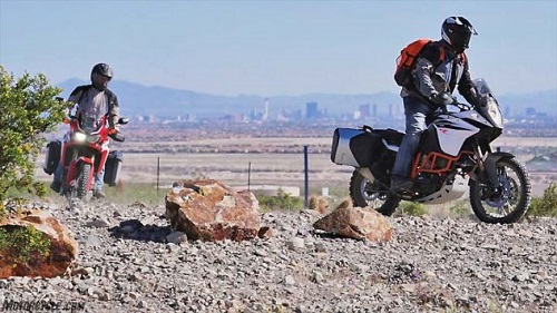 Lựa chọn KTM 1090 Adventure R hay Honda CRF1000L Africa Twin? - 5