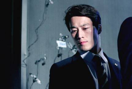 Dân HQ "phát cuồng" vì cận vệ điển trai của Tổng thống - 2