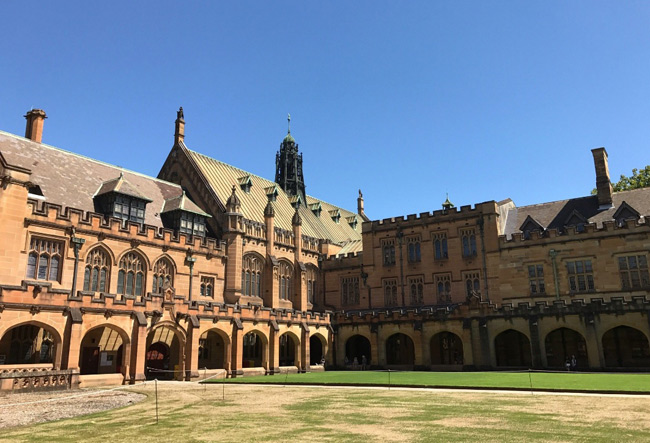 Đại học Sydney là một trong 8 đại học ưu tú nhất của đất nước chuột túi.