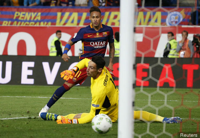 Neymar rời Barca: Chỉ chờ MU – Mourinho tái xuất Cúp C1 - 1