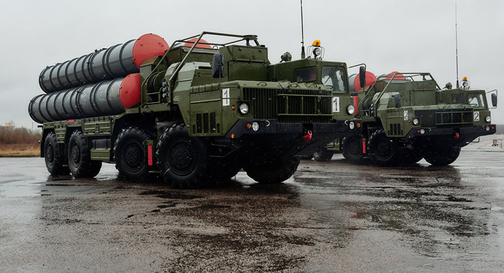 Nga báo động trung đoàn tên lửa S-400 bảo vệ Moscow - 3