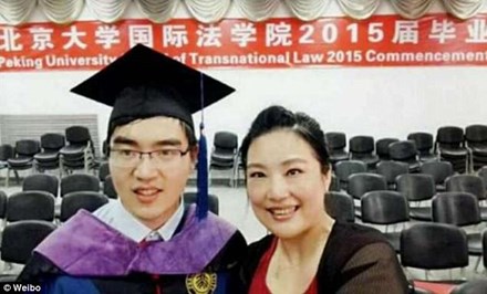 Câu chuyện cảm động của chàng trai bại não thi đỗ Đại học Harvard - 4