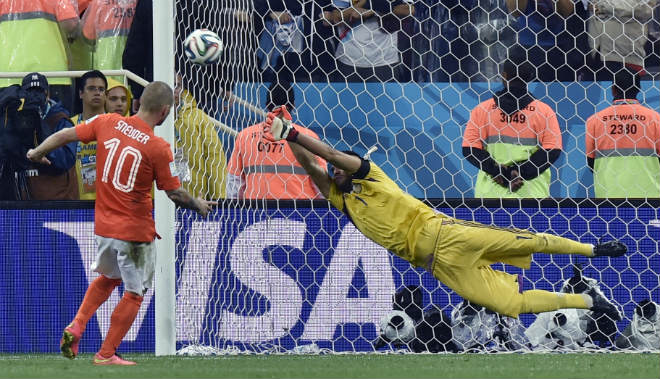 MU yên tâm đấu 11m với Ajax: Nhờ “Vua penalty” Romero - 3