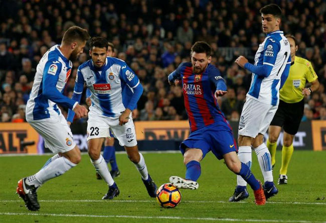 Messi quyết đấu Ronaldo: Ở lại Barca, đòi tậu 4 bom tấn - 2