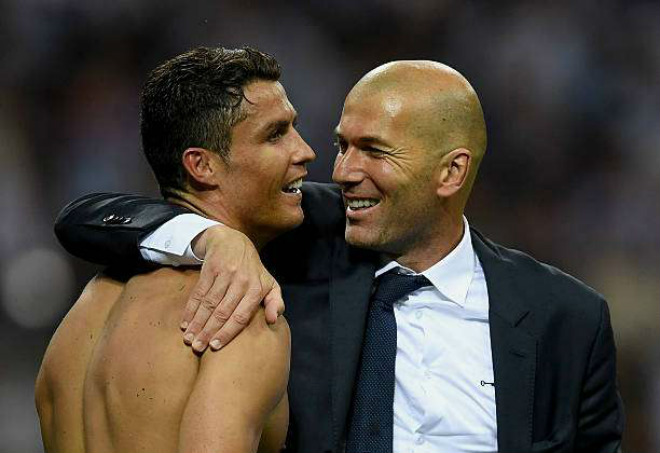 Real - Ronaldo mơ cú đúp Vàng: “Không thầy đố mày làm nên” - 3