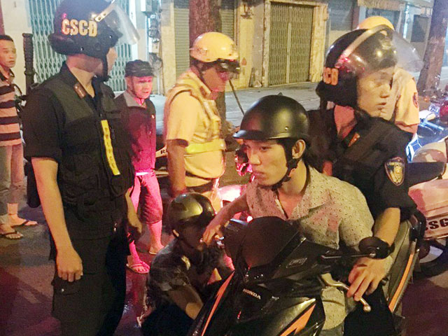 Nhiều cô gái ở Sài Gòn đi đêm bị đập đầu, cướp tài sản - 1