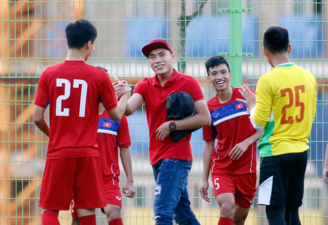 Đấu New Zealand, U20 Việt Nam bất ngờ nhận &#34;liều doping&#34; - 4