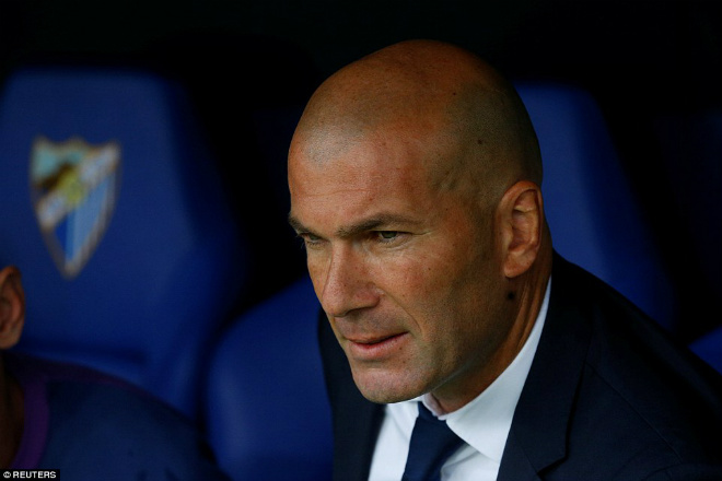 Real &#34;lên đỉnh&#34; Liga sau nửa thập kỉ: Ronaldo, Zidane vỡ òa - 1