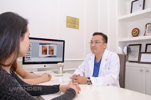 MC Bảo Anh tự tin khoe eo, đọ dáng với Thu Minh, Ngọc Trinh - 5