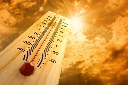 10 bí quyết chống nóng khi ra ngoài dưới thời tiết 40 độ C - 1