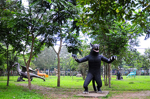 Khu vườn toàn &#34;quái thú&#34; độc, lạ và dị nhất Việt Nam - 1