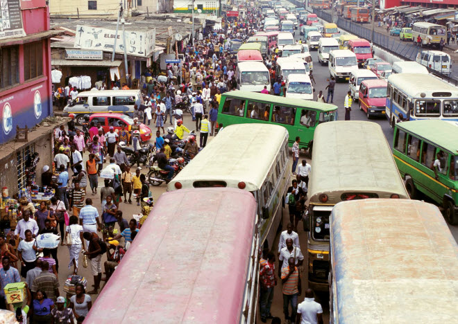 Cảnh chen chúc đi làm hằng ngày khắp thế giới - 15